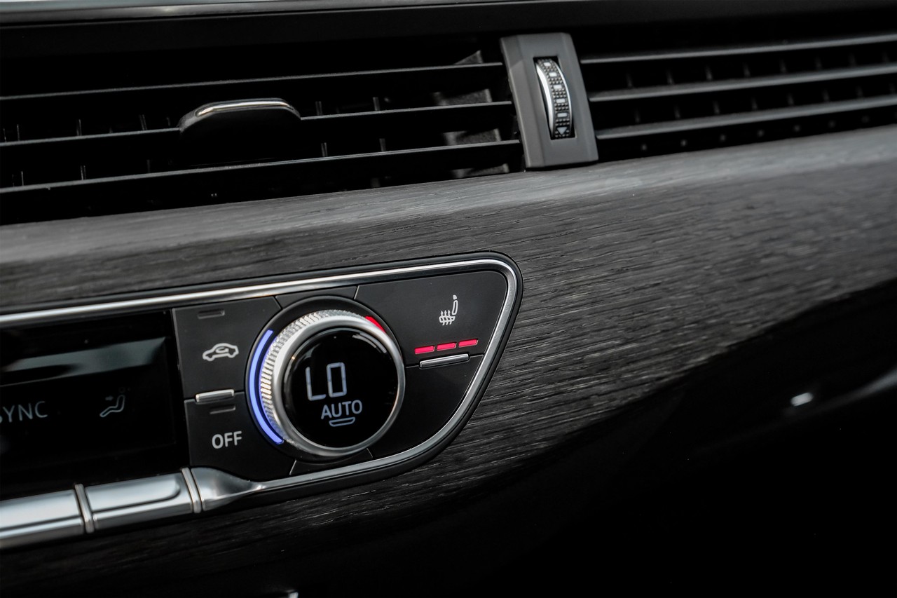Audi A4 Vehicle Main Gallery Image 32