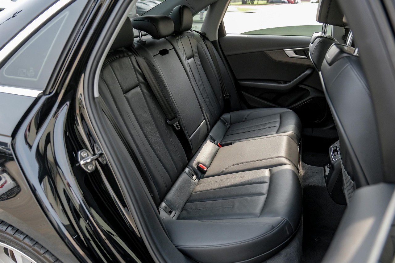 Audi A4 Vehicle Main Gallery Image 39