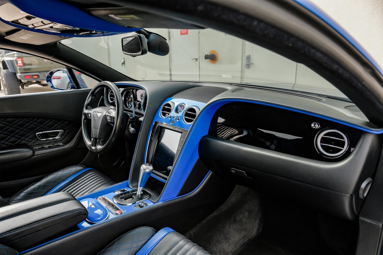 Bentley Continental Vehicle Main Gallery Image 16