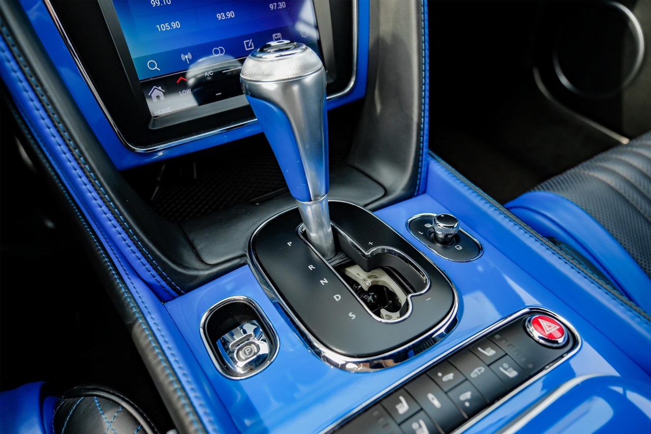 Bentley Continental Vehicle Main Gallery Image 23