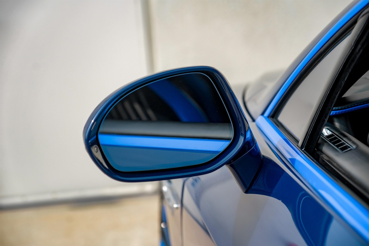 Bentley Continental Vehicle Main Gallery Image 35
