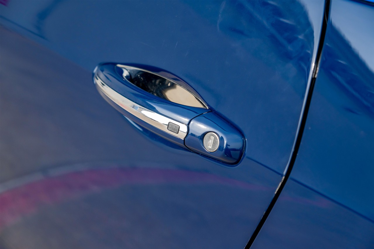Bentley Continental Vehicle Main Gallery Image 36