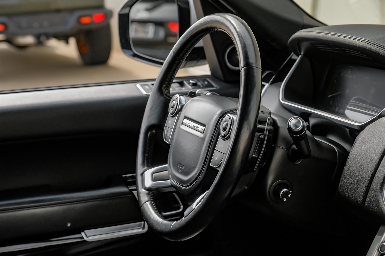 Land Rover Range Rover Vehicle Main Gallery Image 20