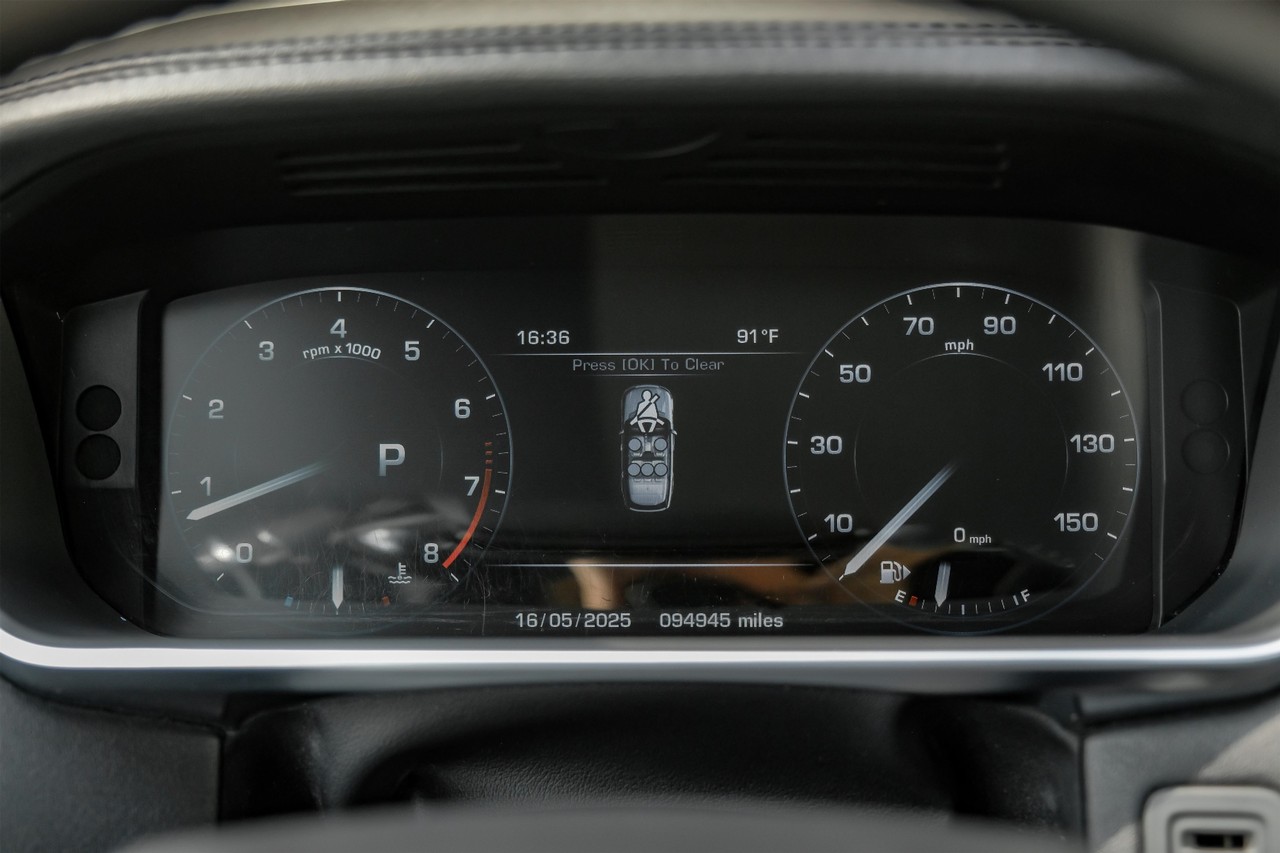 Land Rover Range Rover Vehicle Main Gallery Image 23