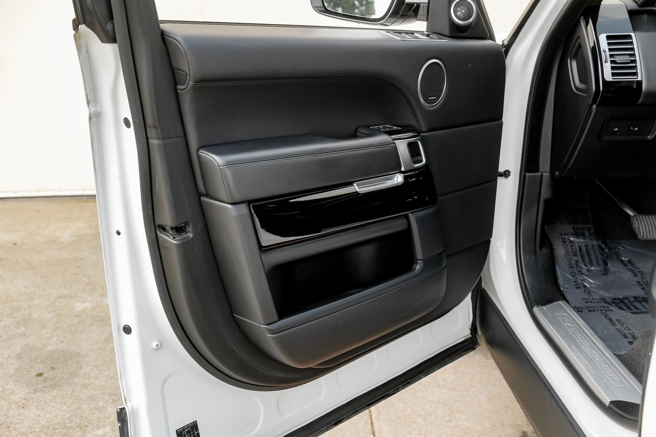 Land Rover Range Rover Vehicle Main Gallery Image 45