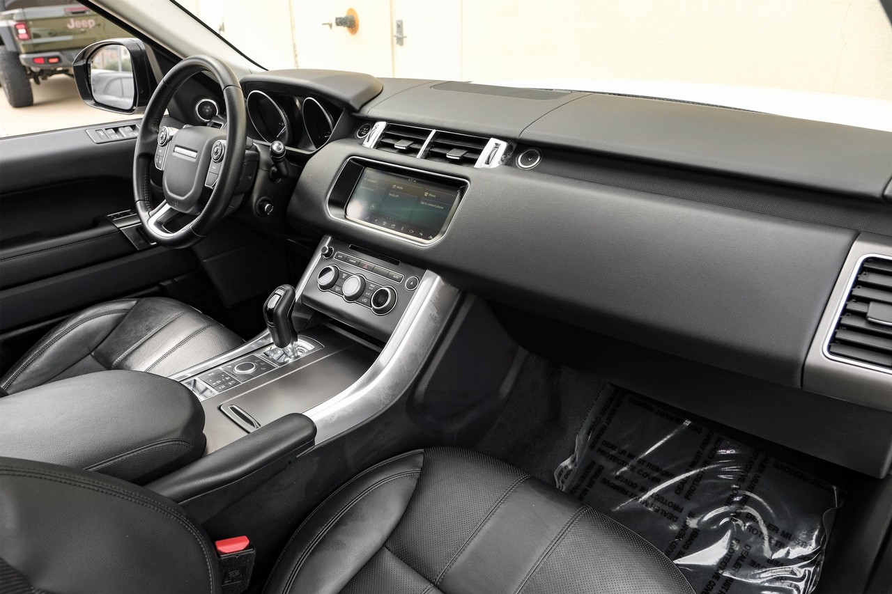 Land Rover Range Rover Sport Vehicle Main Gallery Image 13