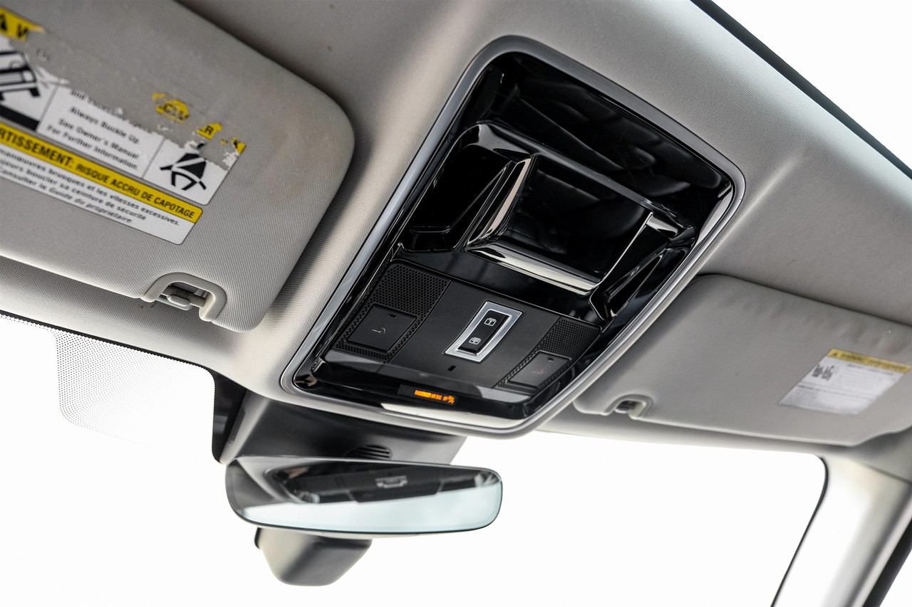 Land Rover Range Rover Sport Vehicle Main Gallery Image 29