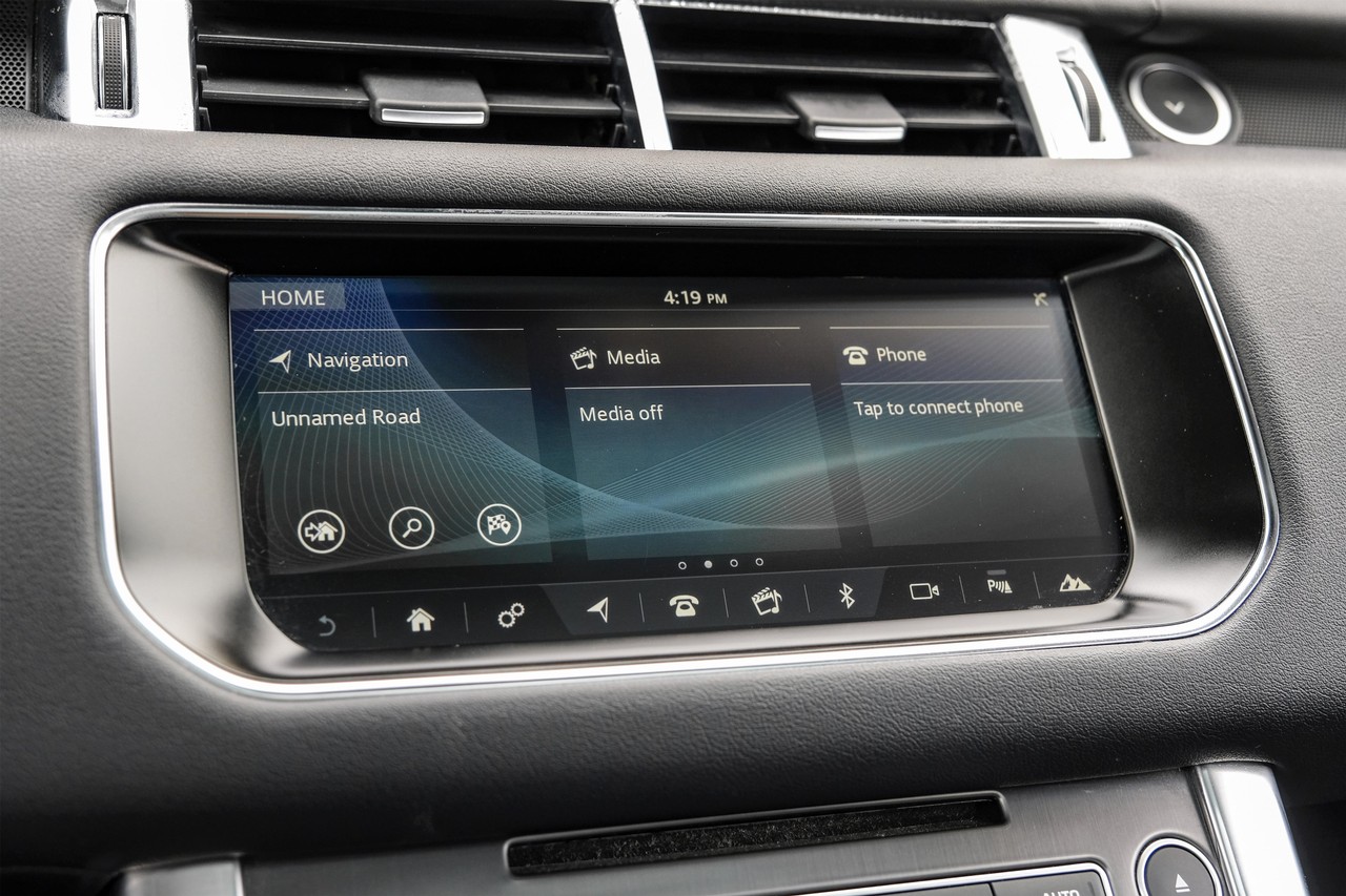 Land Rover Range Rover Sport Vehicle Main Gallery Image 30