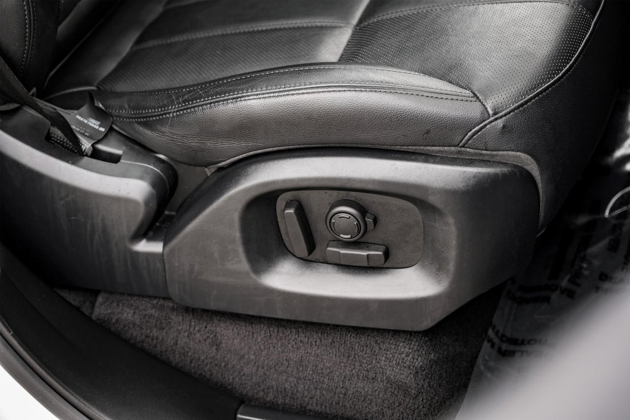 Land Rover Range Rover Sport Vehicle Main Gallery Image 35