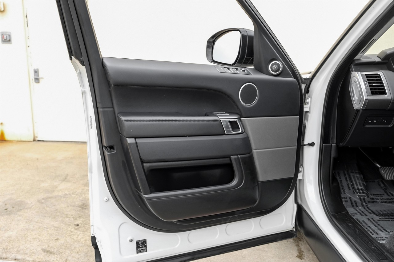 Land Rover Range Rover Sport Vehicle Main Gallery Image 42