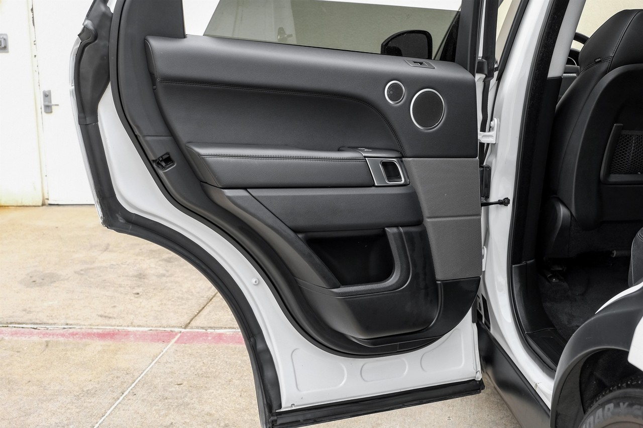 Land Rover Range Rover Sport Vehicle Main Gallery Image 46