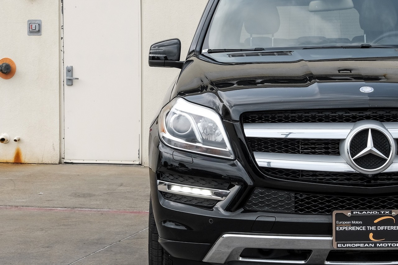 Mercedes-Benz GL 350 Vehicle Main Gallery Image 44