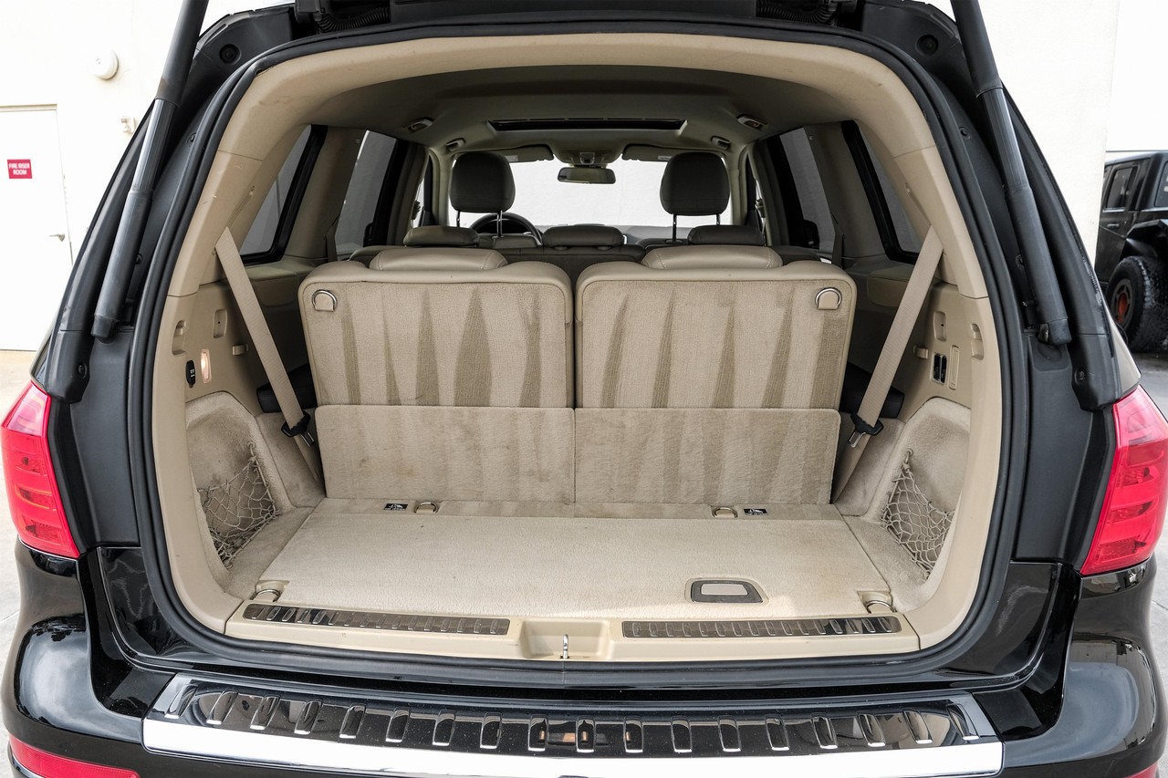 Mercedes-Benz GL 350 Vehicle Main Gallery Image 49