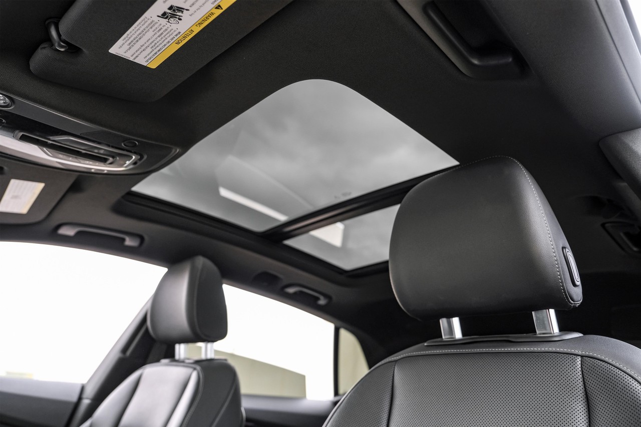 Audi Q8 Vehicle Main Gallery Image 05
