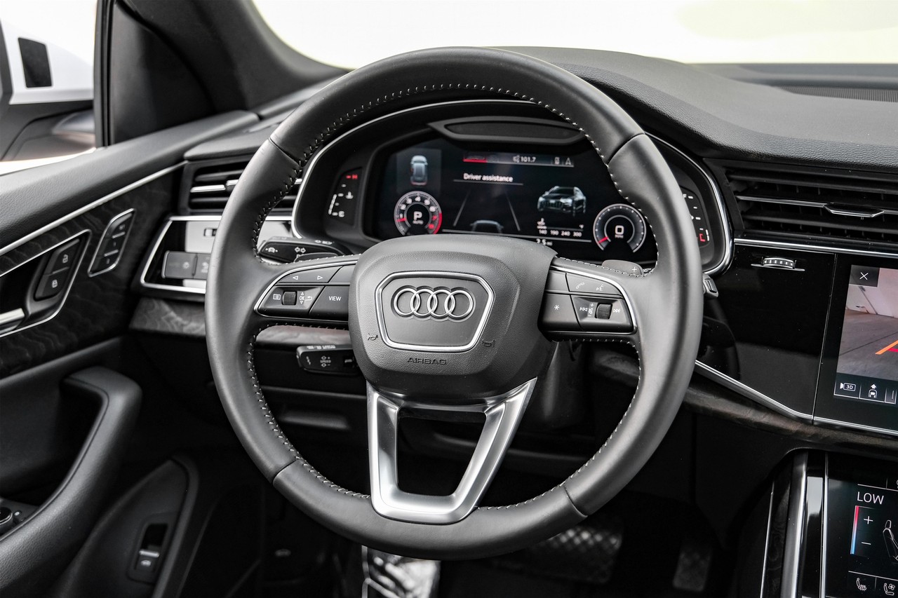 Audi Q8 Vehicle Main Gallery Image 17