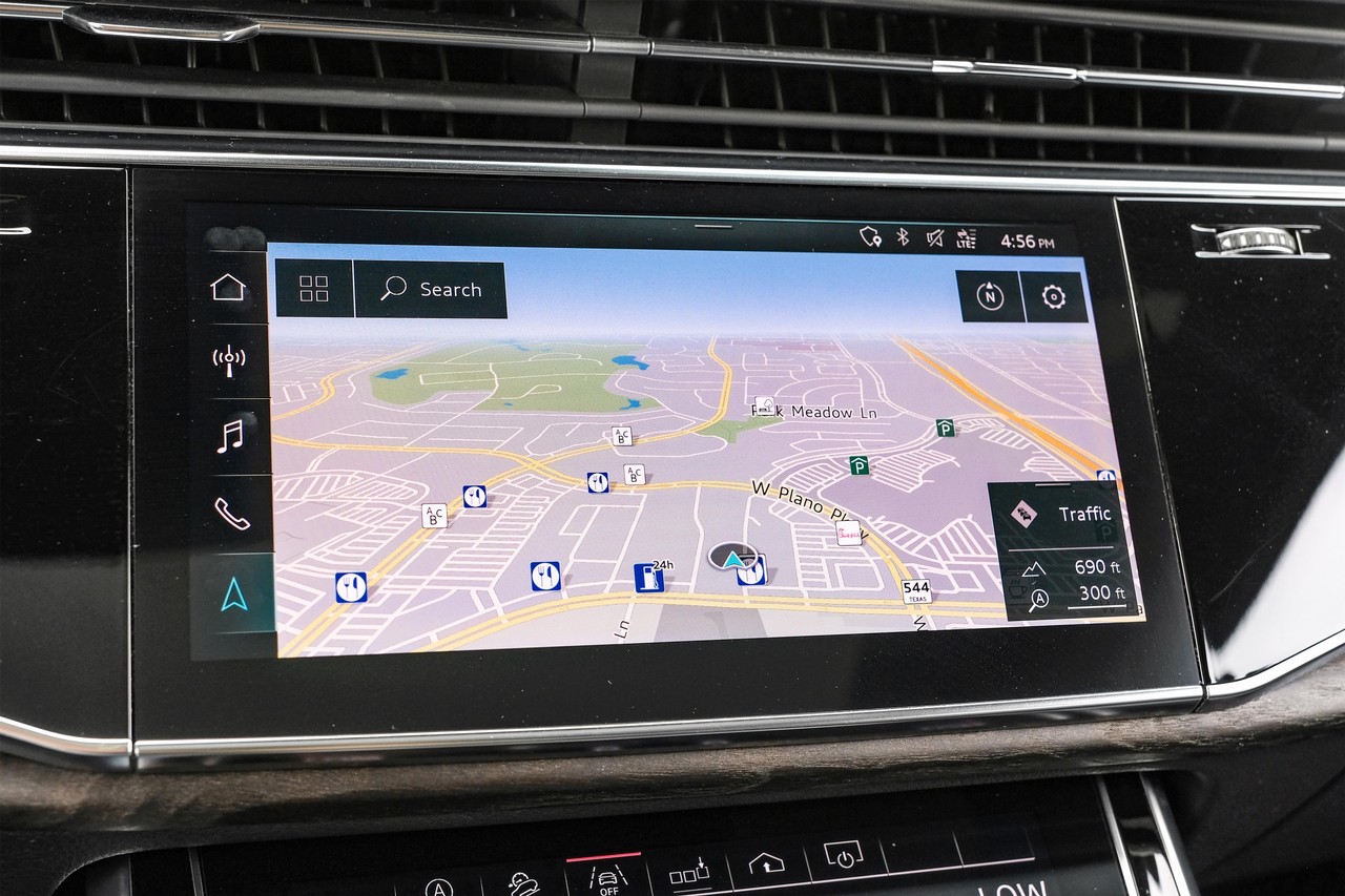 Audi Q8 Vehicle Main Gallery Image 22
