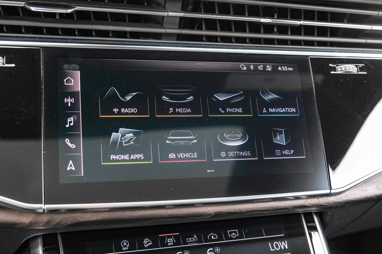 Audi Q8 Vehicle Main Gallery Image 30