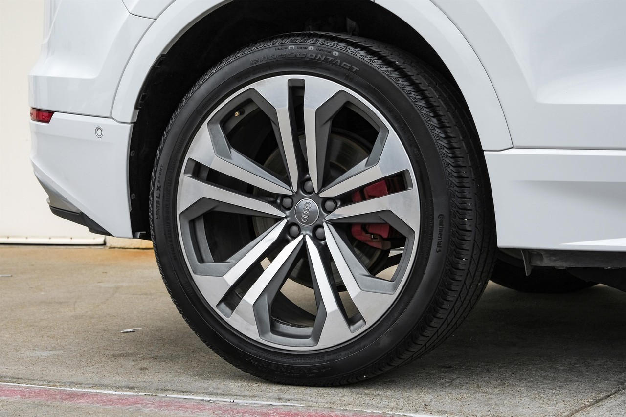 Audi Q8 Vehicle Main Gallery Image 52