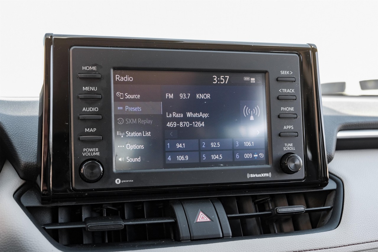 Toyota RAV4 Vehicle Main Gallery Image 29