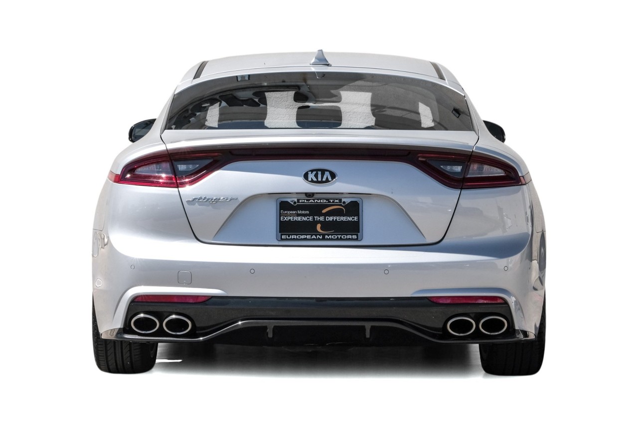 Kia Stinger Vehicle Main Gallery Image 07