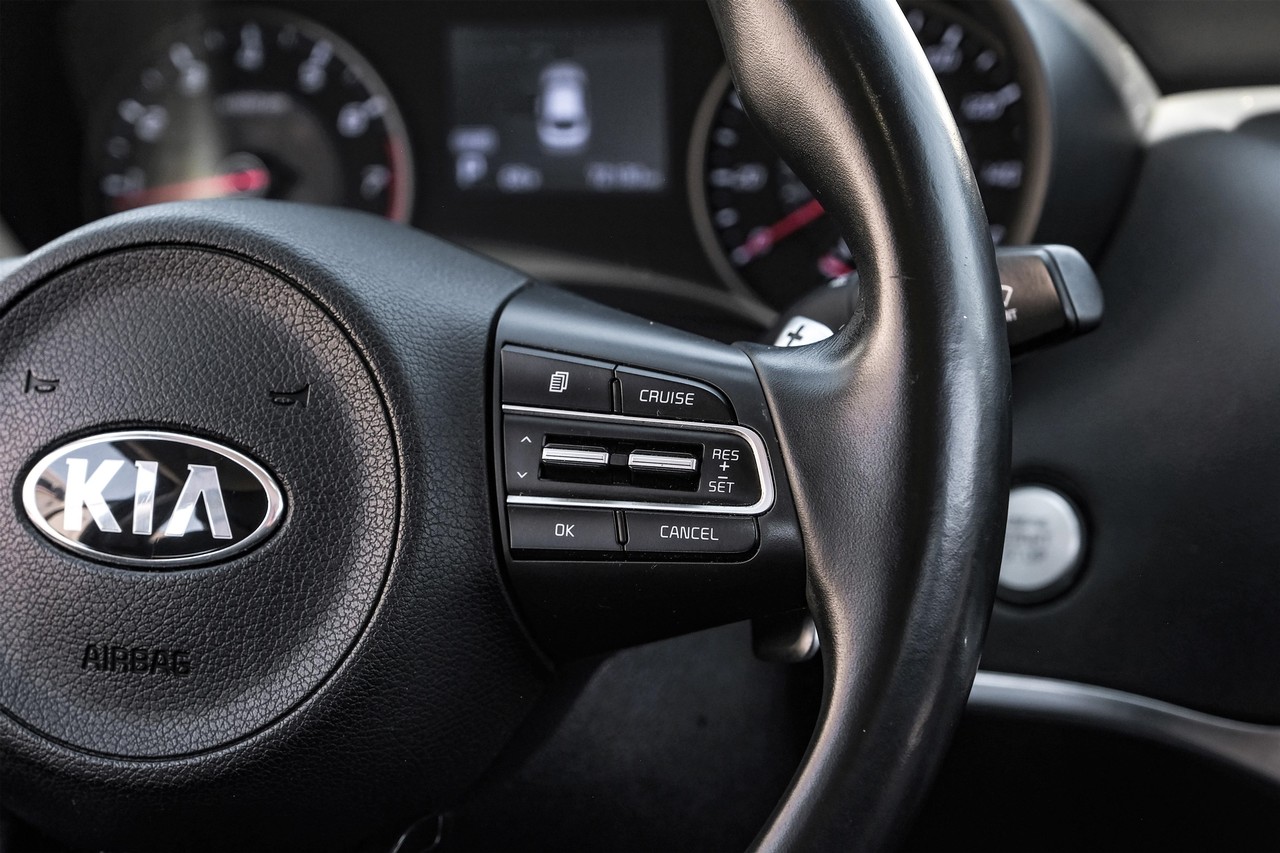Kia Stinger Vehicle Main Gallery Image 16