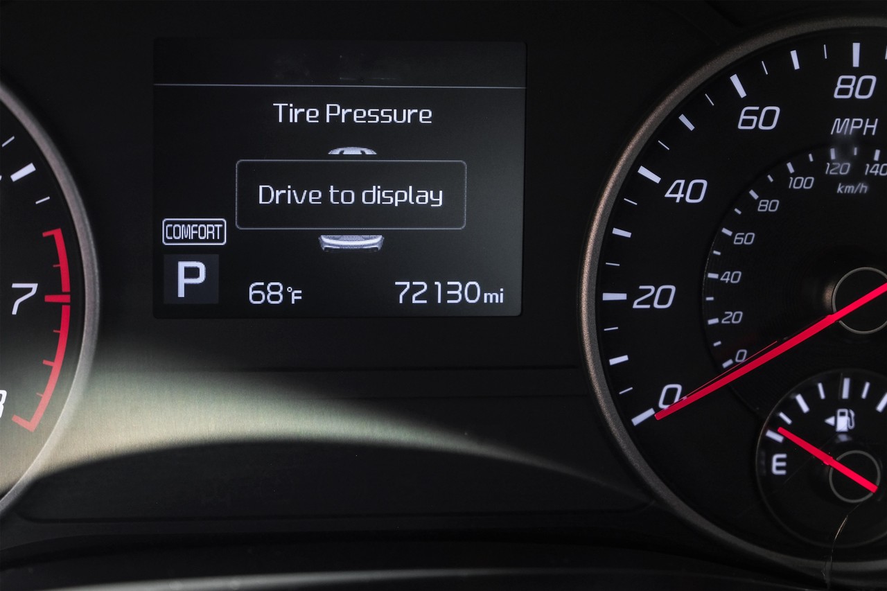 Kia Stinger Vehicle Main Gallery Image 18