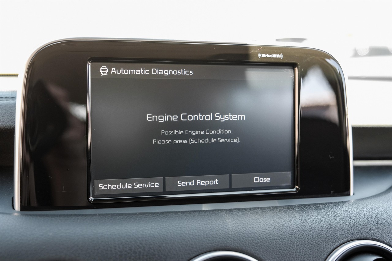 Kia Stinger Vehicle Main Gallery Image 24