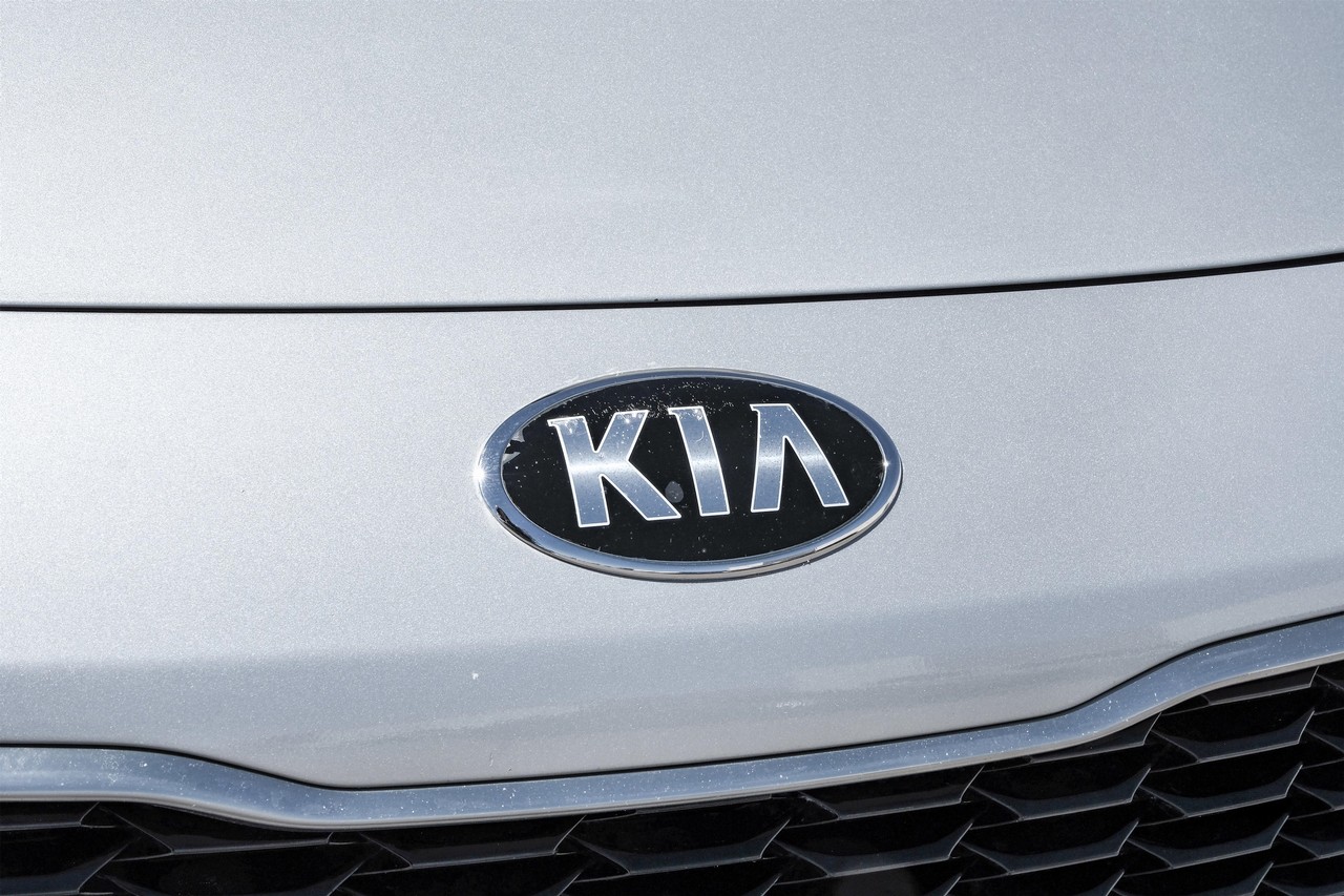 Kia Stinger Vehicle Main Gallery Image 50