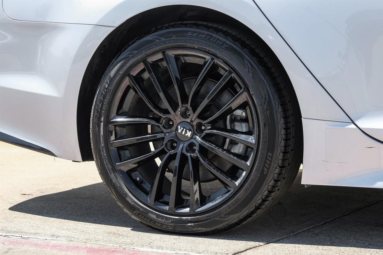 Kia Stinger Vehicle Main Gallery Image 51