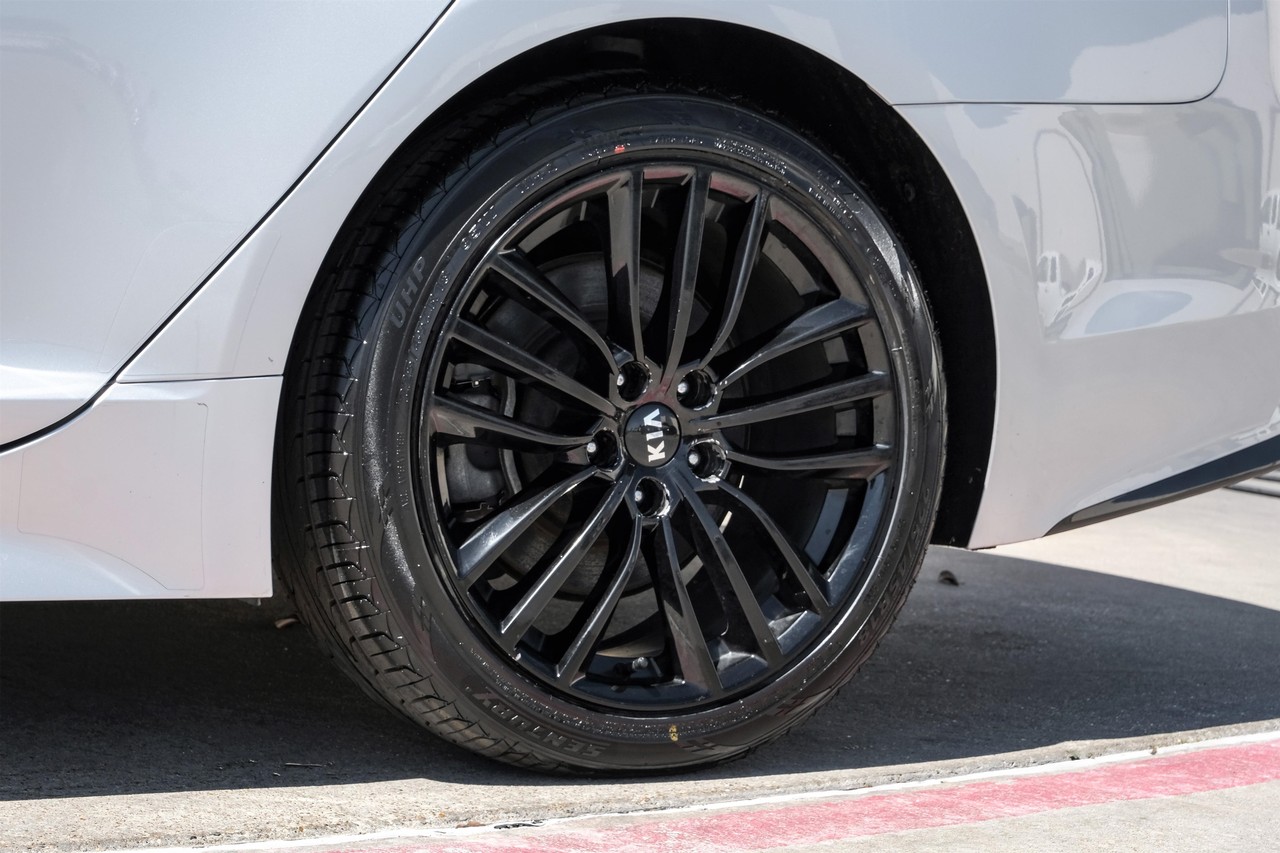 Kia Stinger Vehicle Main Gallery Image 54