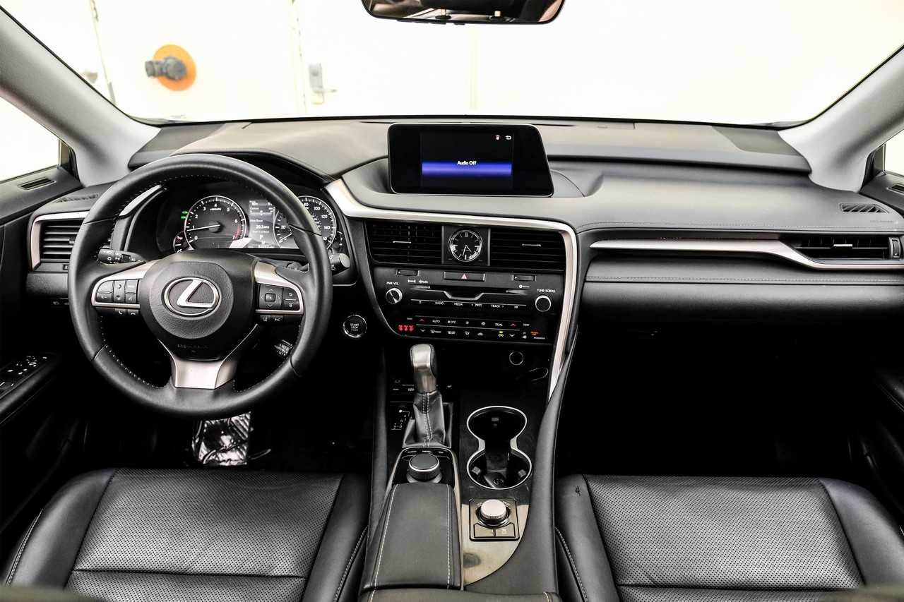 Lexus RX 350 Vehicle Main Gallery Image 15