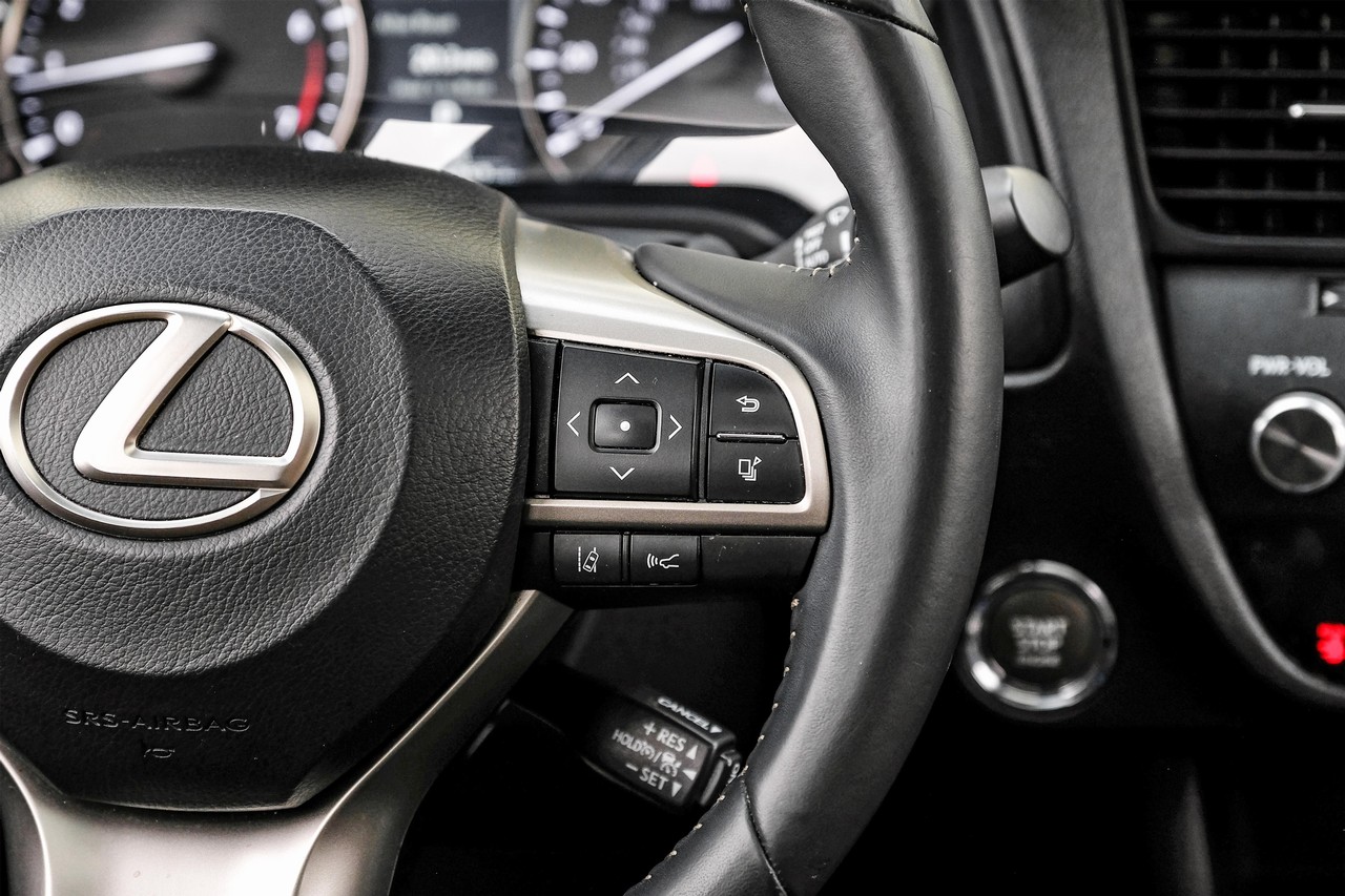 Lexus RX 350 Vehicle Main Gallery Image 19
