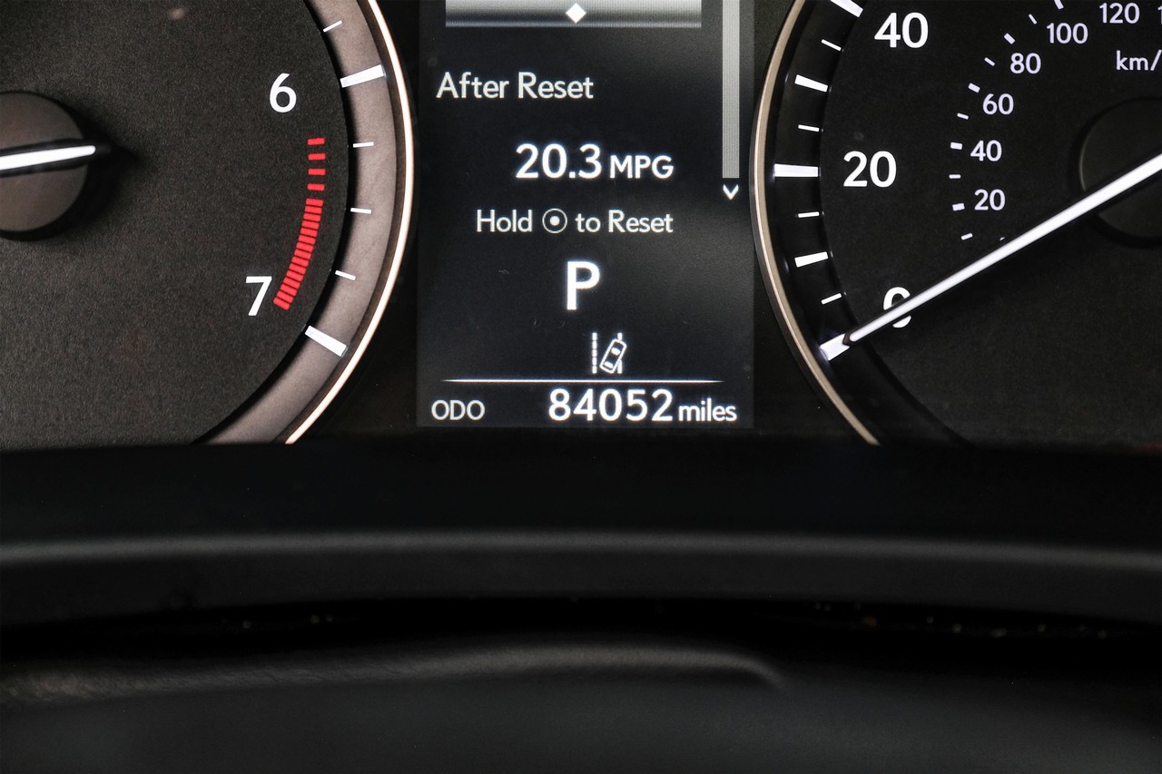 Lexus RX 350 Vehicle Main Gallery Image 21