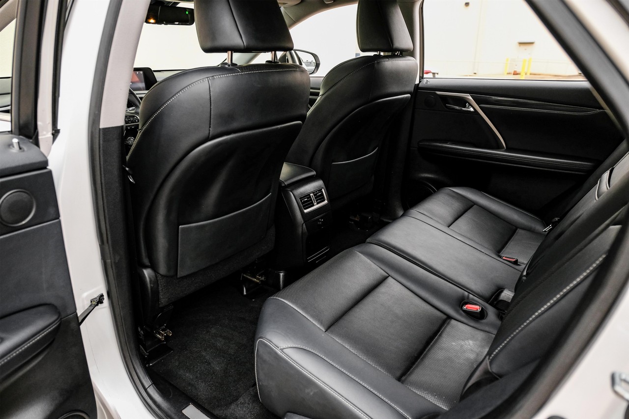 Lexus RX 350 Vehicle Main Gallery Image 37