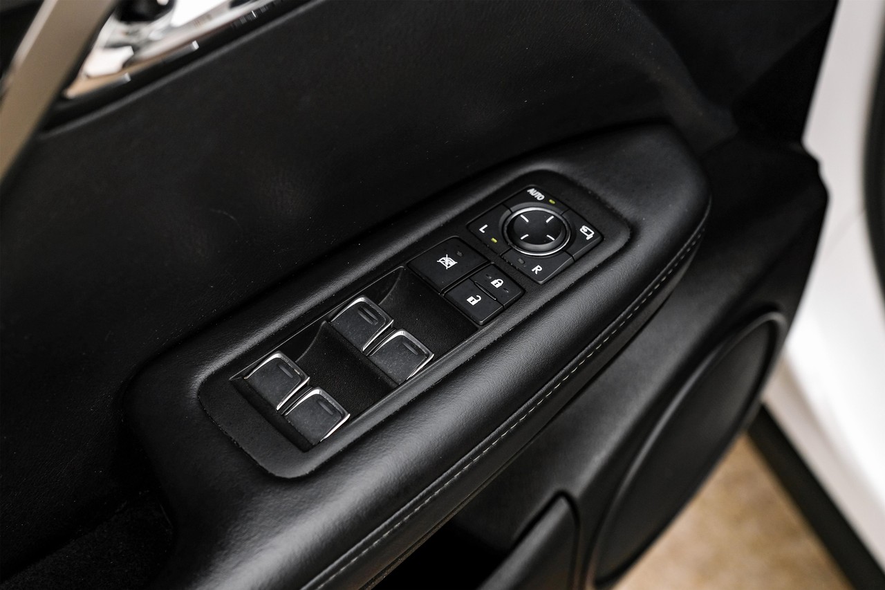 Lexus RX 350 Vehicle Main Gallery Image 42
