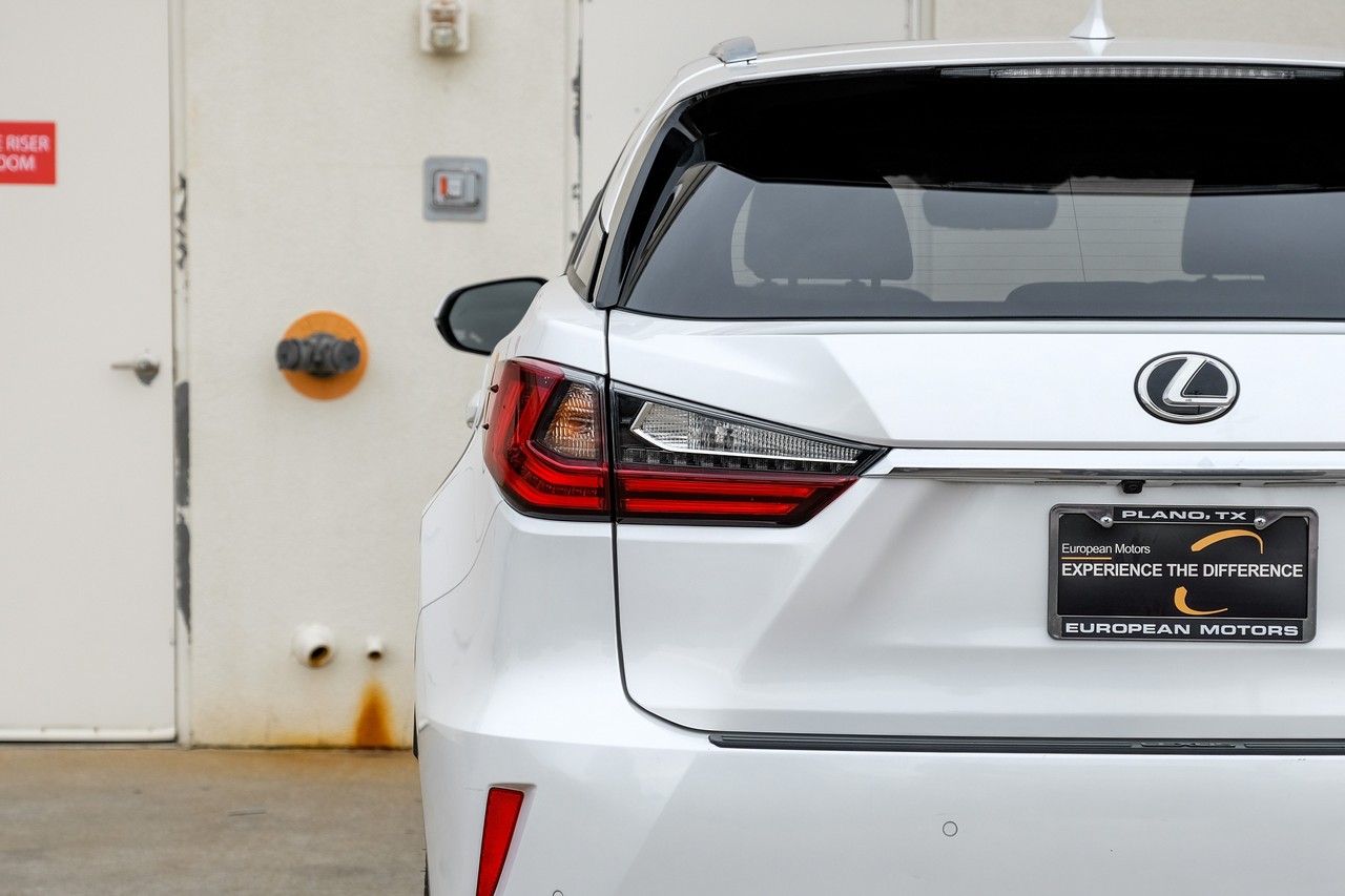 Lexus RX 350 Vehicle Main Gallery Image 47