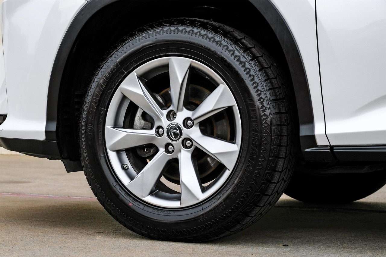 Lexus RX 350 Vehicle Main Gallery Image 52