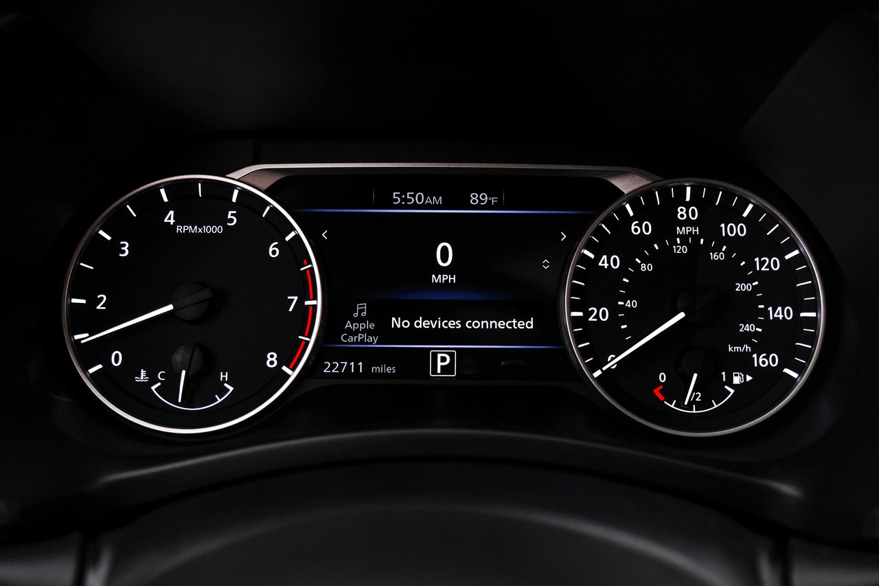 Nissan Sentra Vehicle Main Gallery Image 20