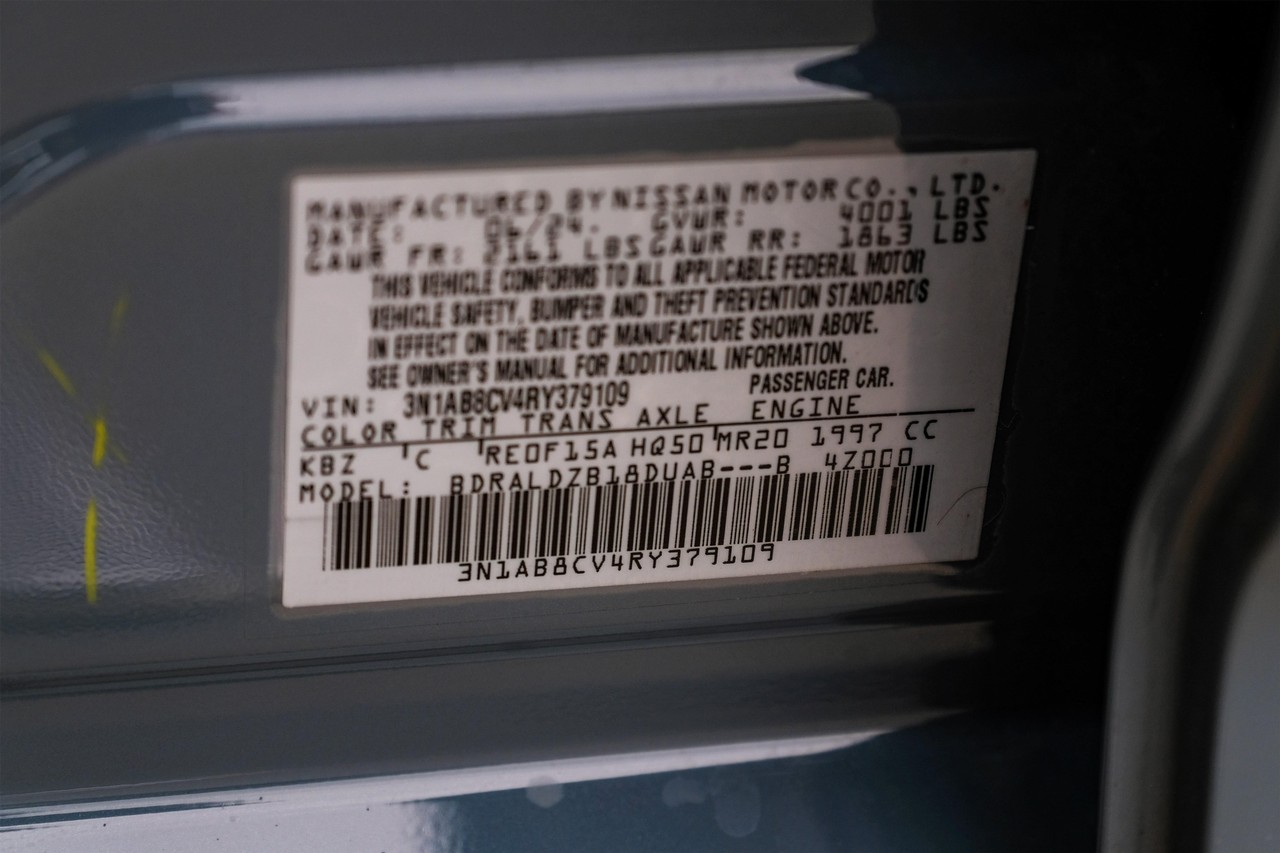 Nissan Sentra Vehicle Main Gallery Image 51
