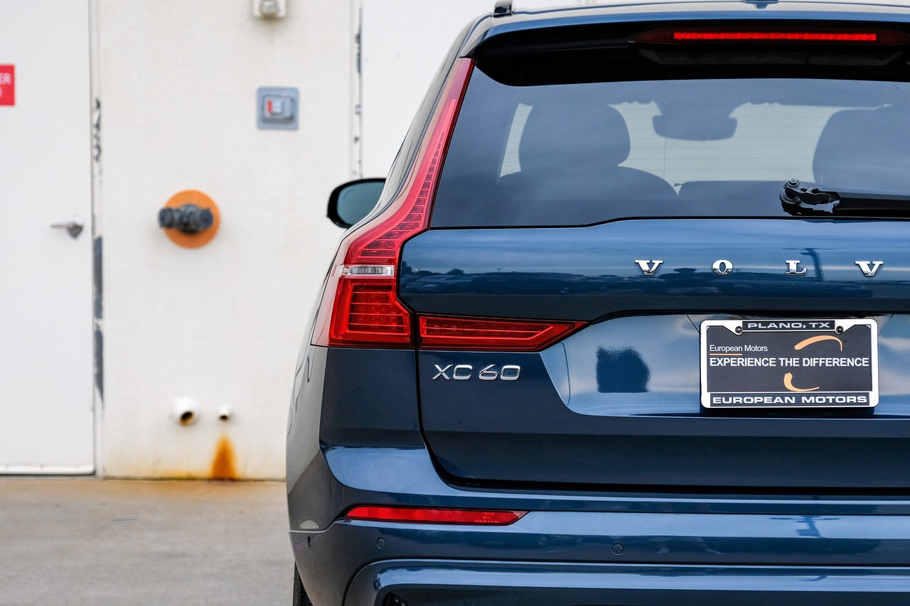 Volvo XC60 Vehicle Main Gallery Image 45