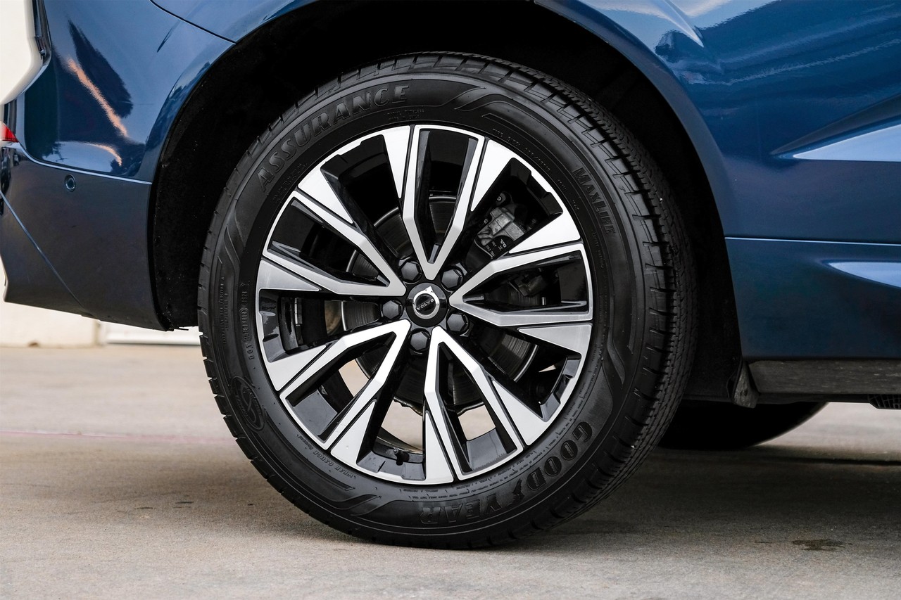 Volvo XC60 Vehicle Main Gallery Image 48