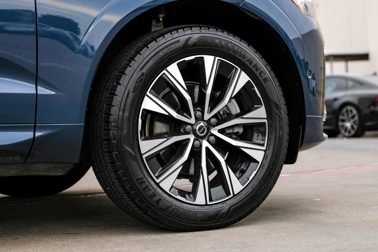 Volvo XC60 Vehicle Main Gallery Image 49