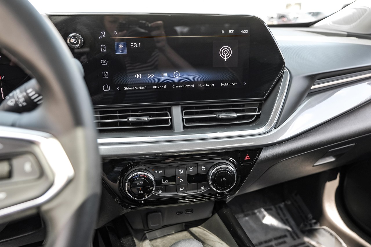 Chevrolet Trax Vehicle Main Gallery Image 24