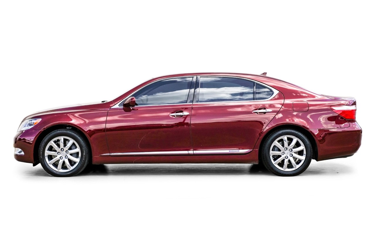 Lexus LS 600h L Vehicle Main Gallery Image 12