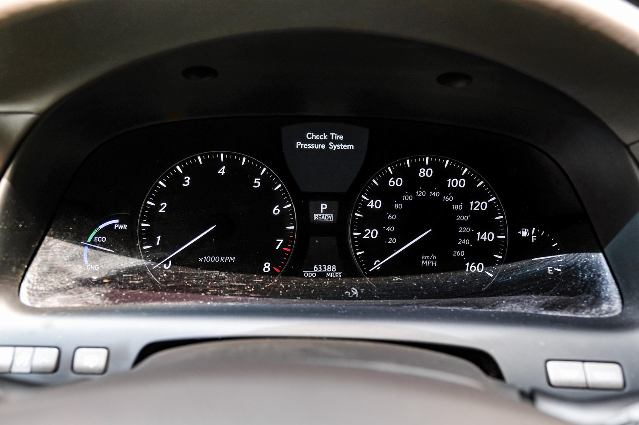 Lexus LS 600h L Vehicle Main Gallery Image 20