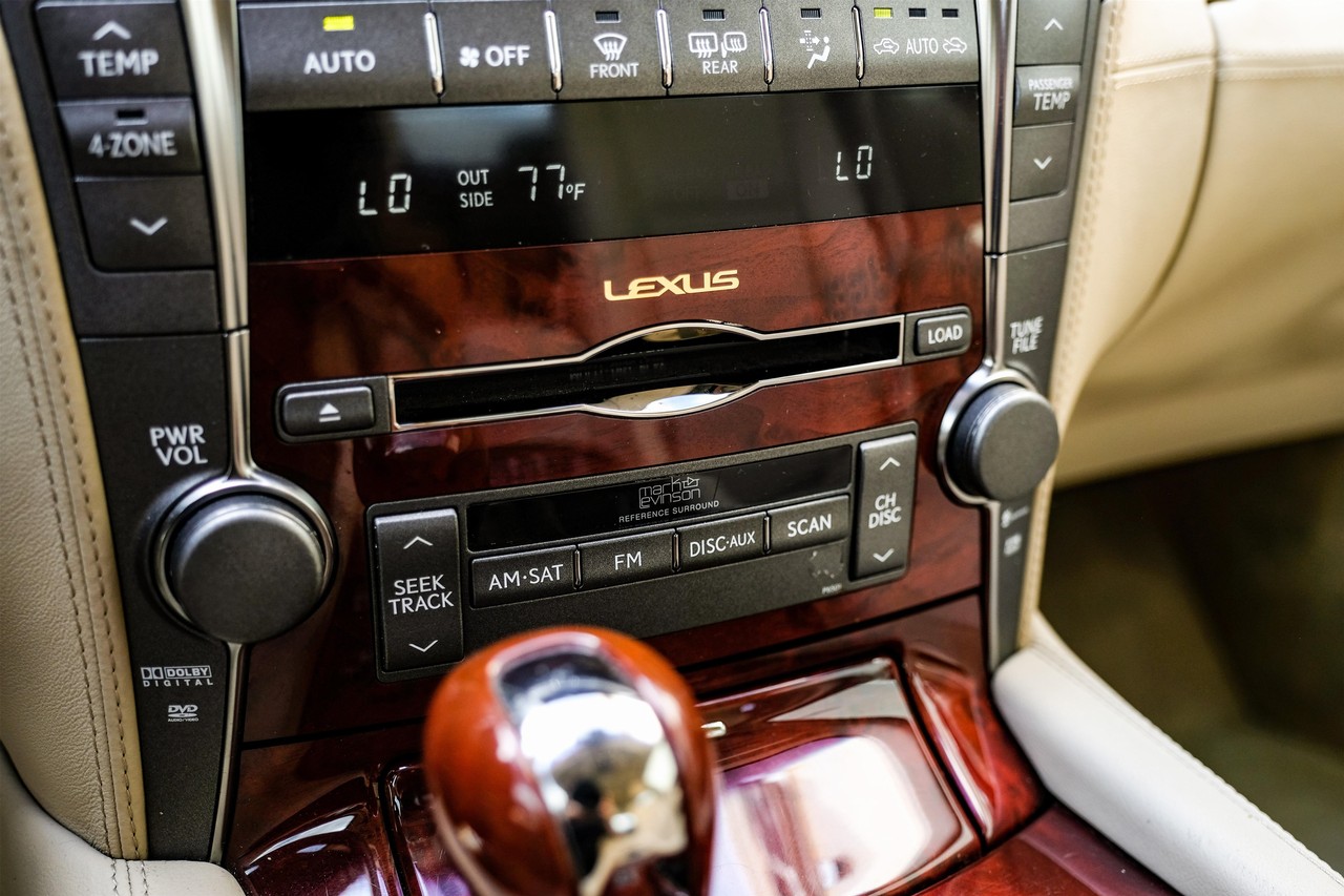 Lexus LS 600h L Vehicle Main Gallery Image 27