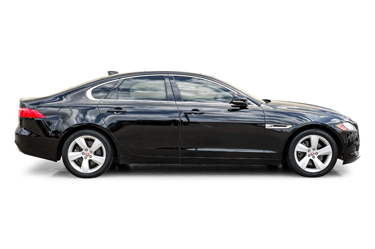Jaguar XF Vehicle Main Gallery Image 08