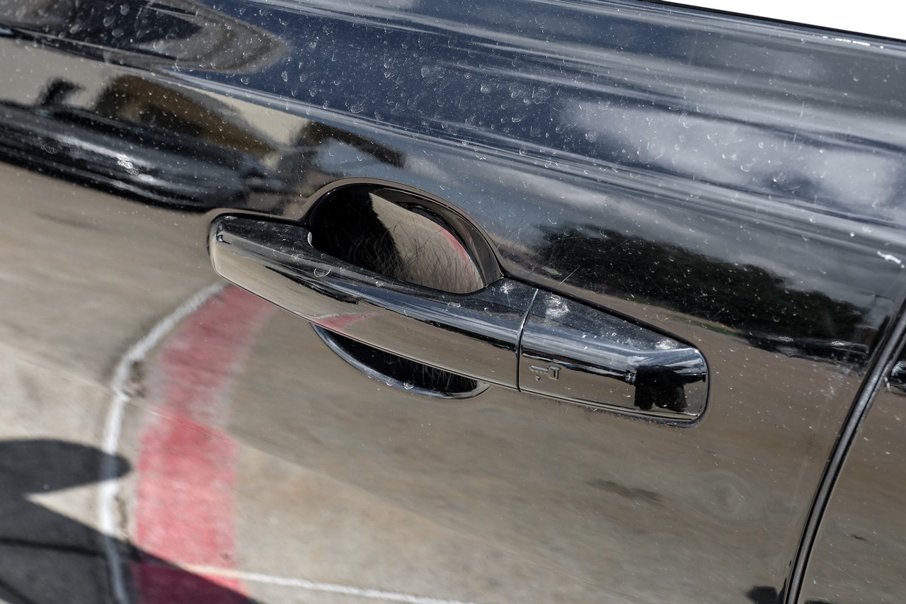 Jaguar XF Vehicle Main Gallery Image 39