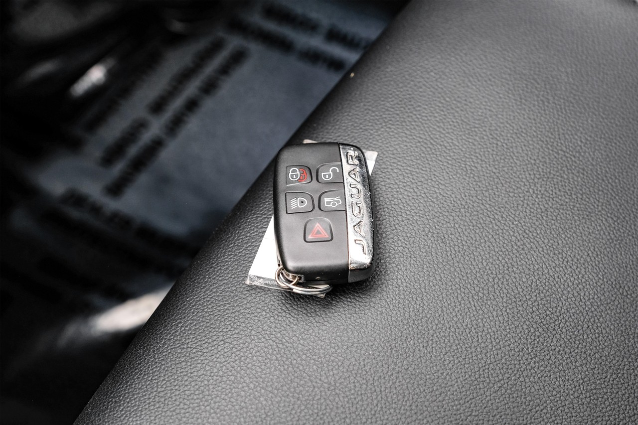 Jaguar XF Vehicle Main Gallery Image 53