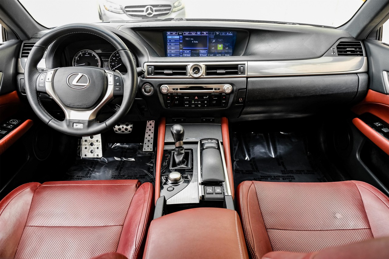 Lexus GS 350 Vehicle Main Gallery Image 15